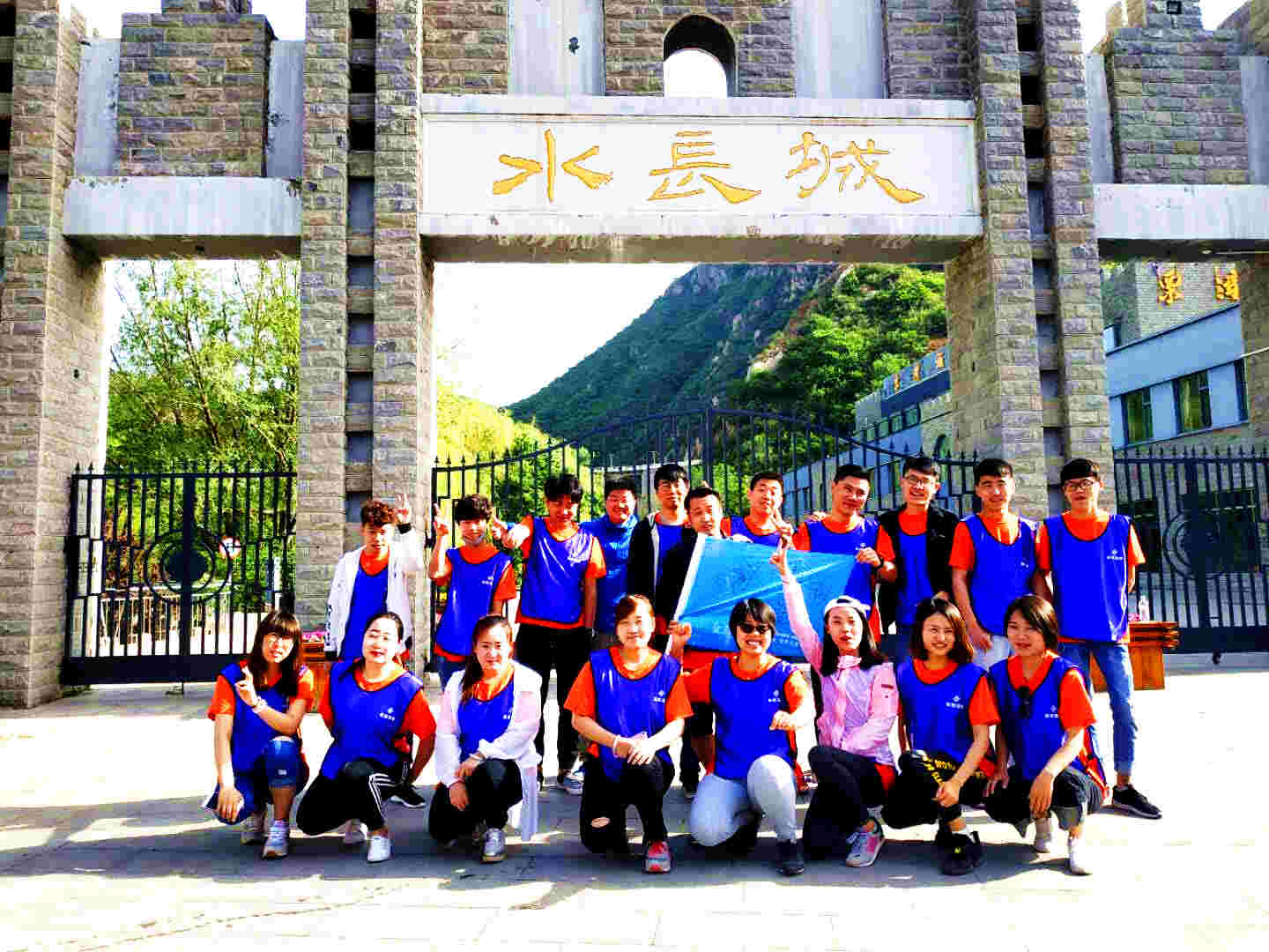 6b64caebfbee51fead842911bfd5e0fb.jpg