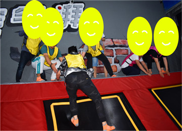 eb7d4ef928d00d5a7ea8a59f5b7b294b.jpg